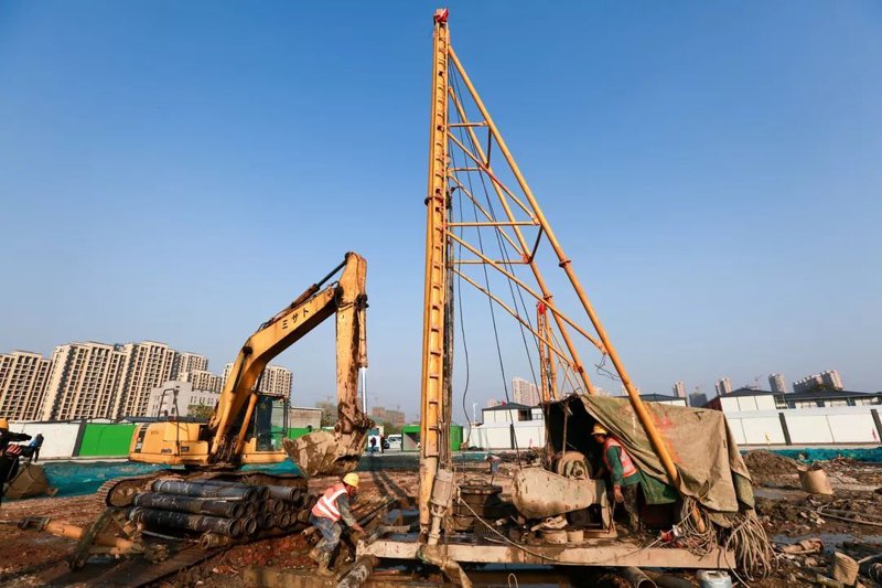 桩基施工技术——建筑地基安全的守护者